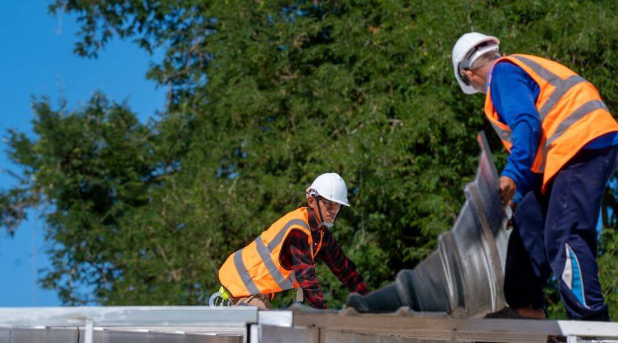 Professional residential roofers in Sayner, WI